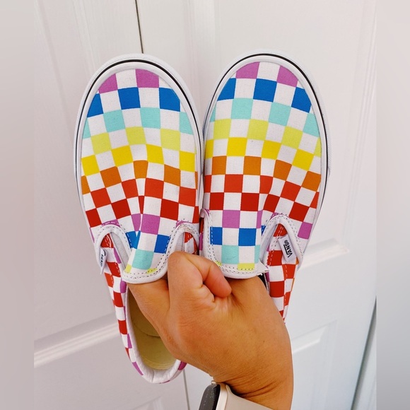 VANS | Limited Edition Slip-On Rainbow Checkerboard Skate Shoes. - Picture 3 of 4